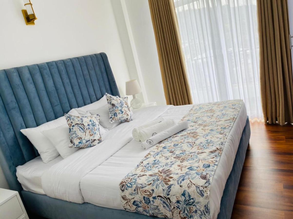 Grand Winterberry - Lake View Luxury Residence นูวาราเอลิยา ภายนอก รูปภาพ